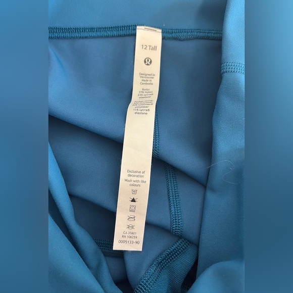 Lululemon wunder under train , sz 12 tall - Picture 6 of 7